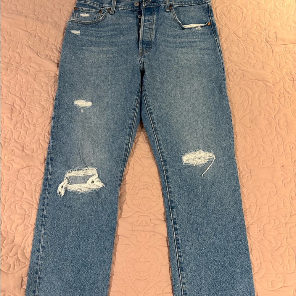 Women’s Levi’s 501 Jeans - Picture 2 of 7